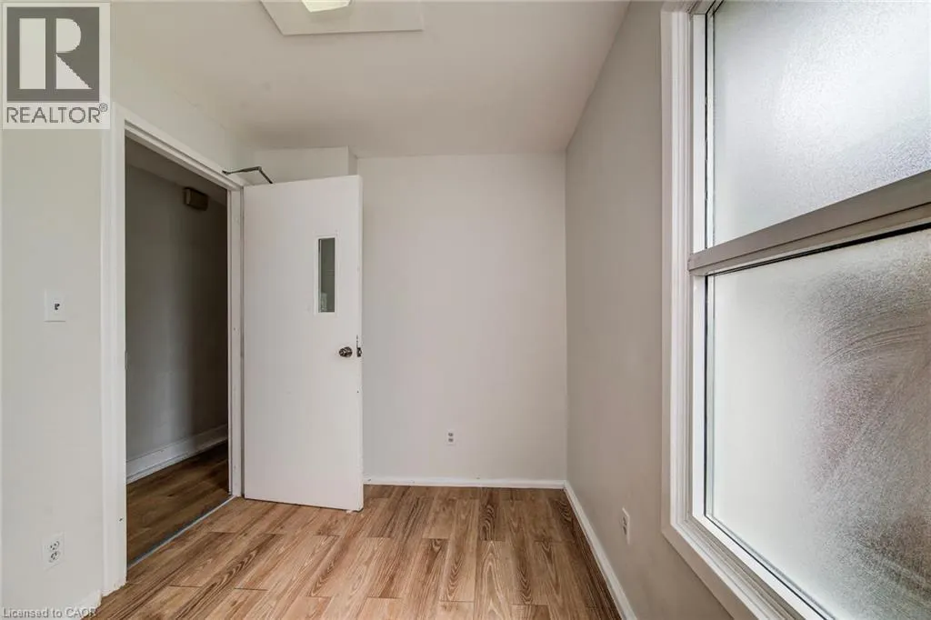 19 SCHNEIDER Avenue