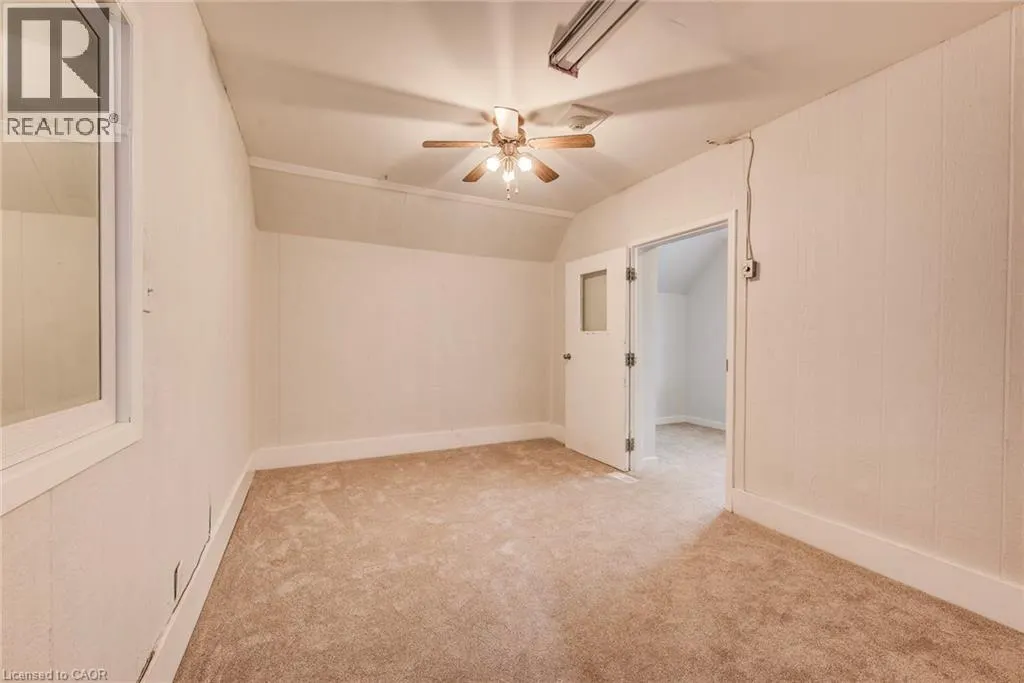 19 SCHNEIDER Avenue