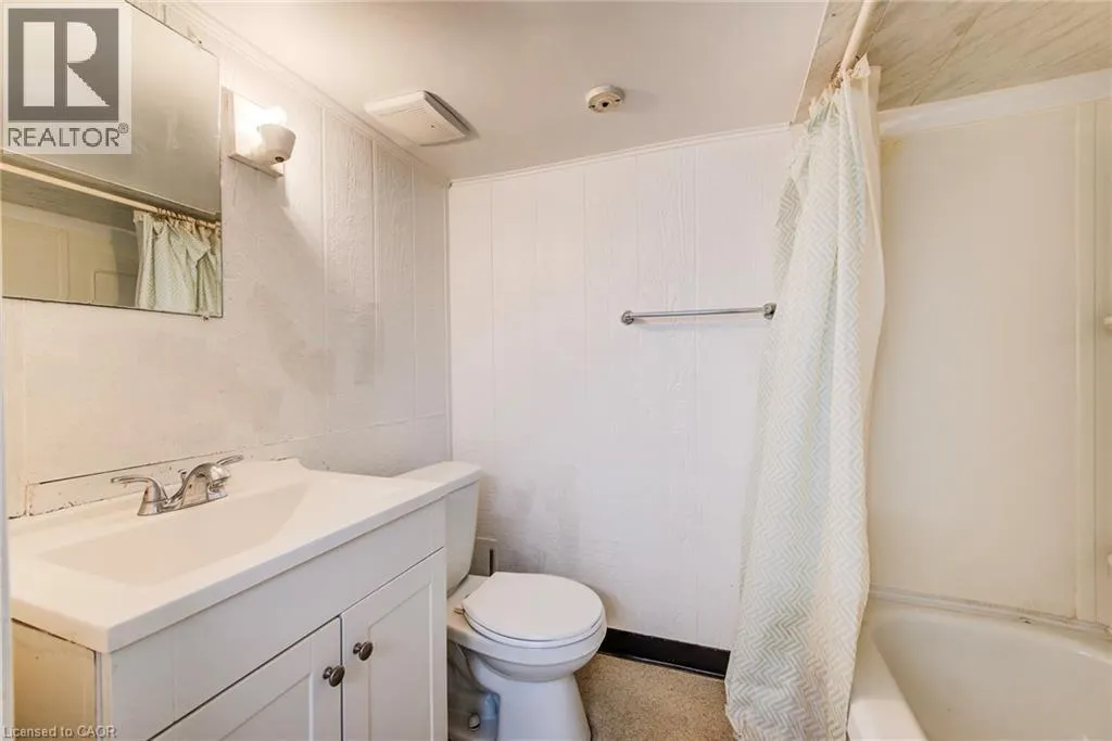 19 SCHNEIDER Avenue
