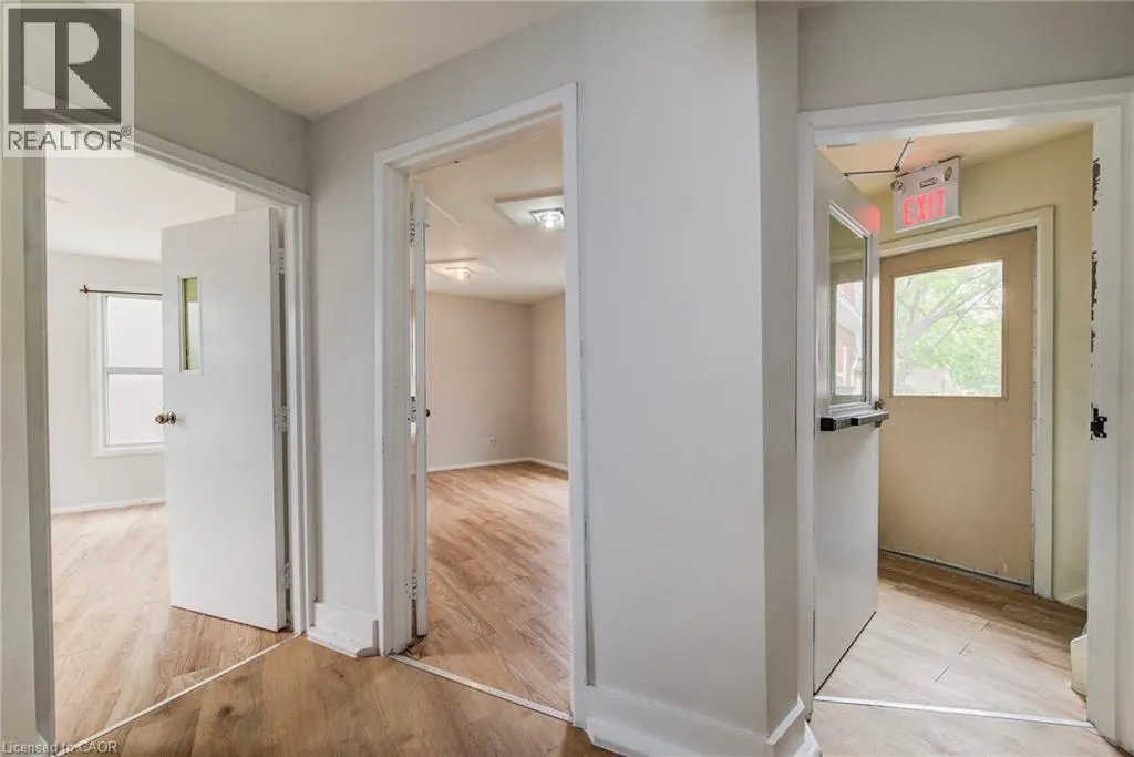 19 SCHNEIDER Avenue