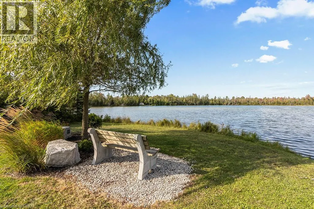 107 LOUISE CREEK Crescent