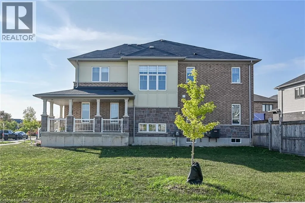 164 MACLACHLAN Avenue
