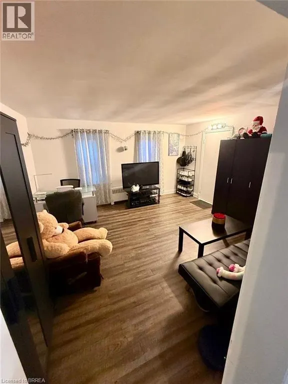 72 KENT Street N Unit# 1, #1