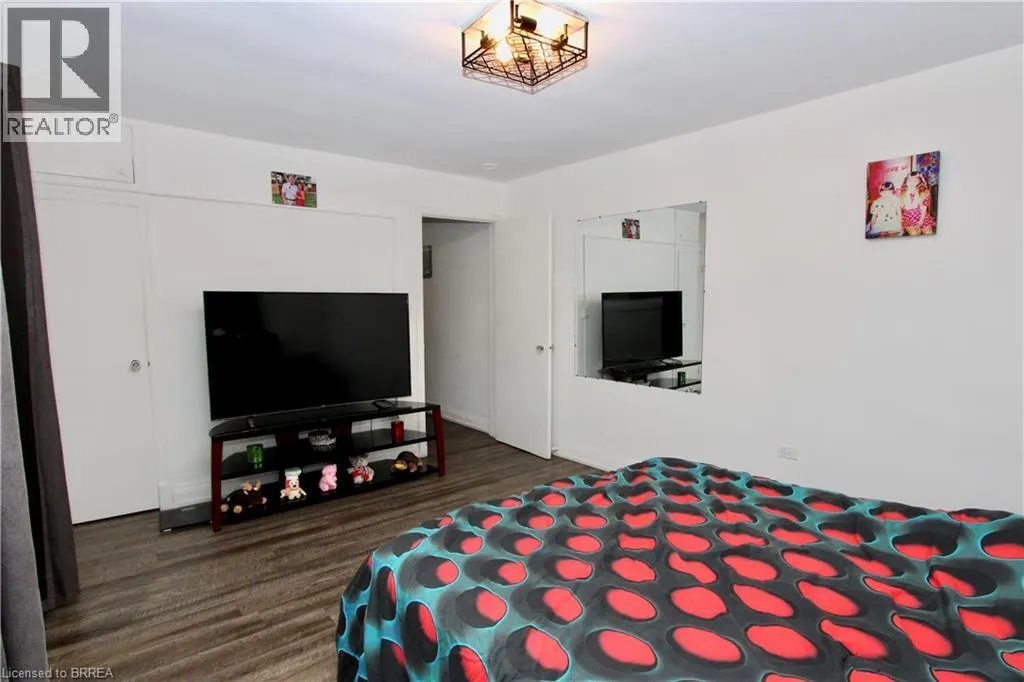 72 KENT Street N Unit# 1, #1