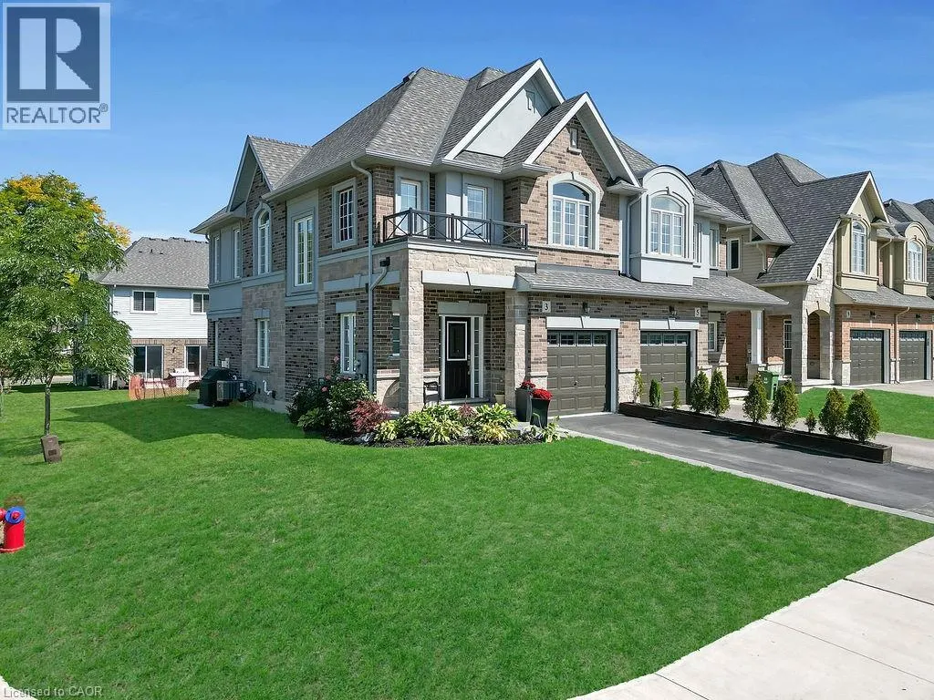3 STARLING Drive