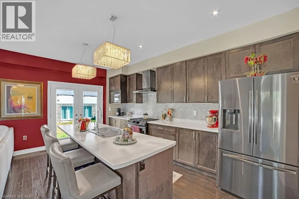 3 STARLING Drive