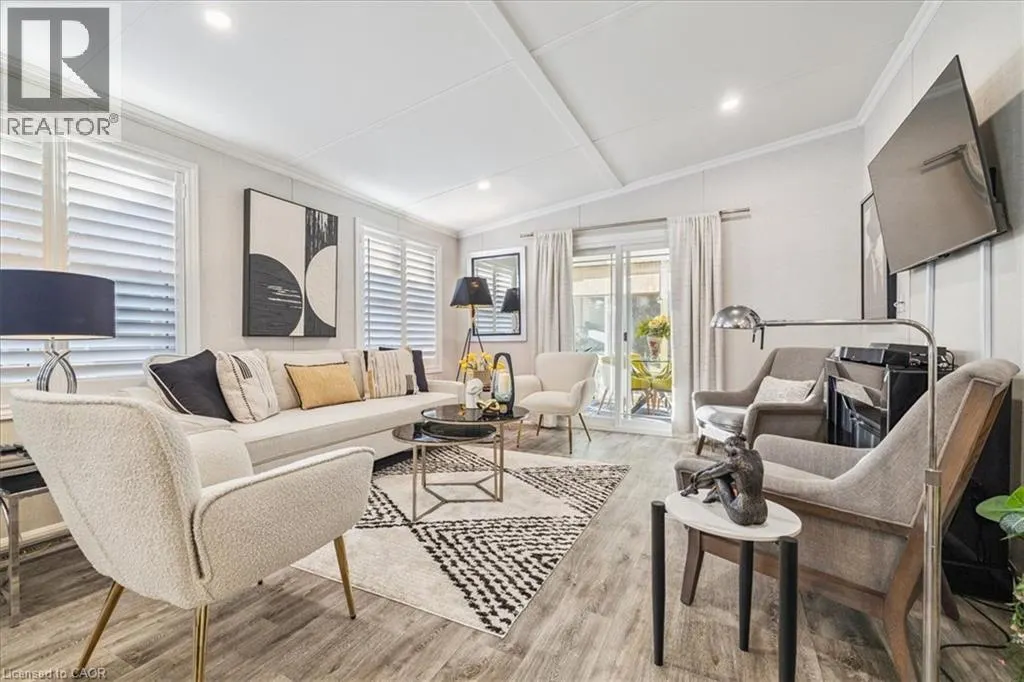 4449 MILBUROUGH Line Unit# 7 Oak, #7 Oak