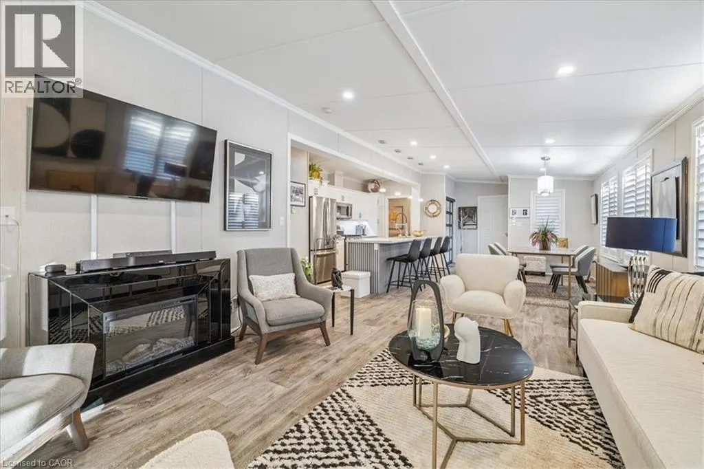 4449 MILBUROUGH Line Unit# 7 Oak, #7 Oak
