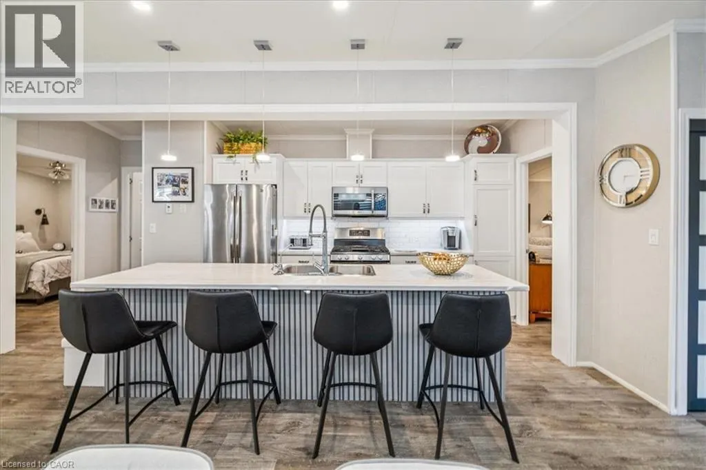 4449 MILBUROUGH Line Unit# 7 Oak, #7 Oak