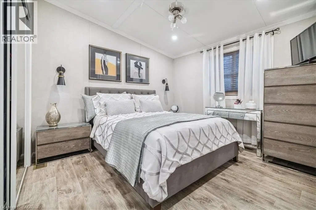 4449 MILBUROUGH Line Unit# 7 Oak, #7 Oak