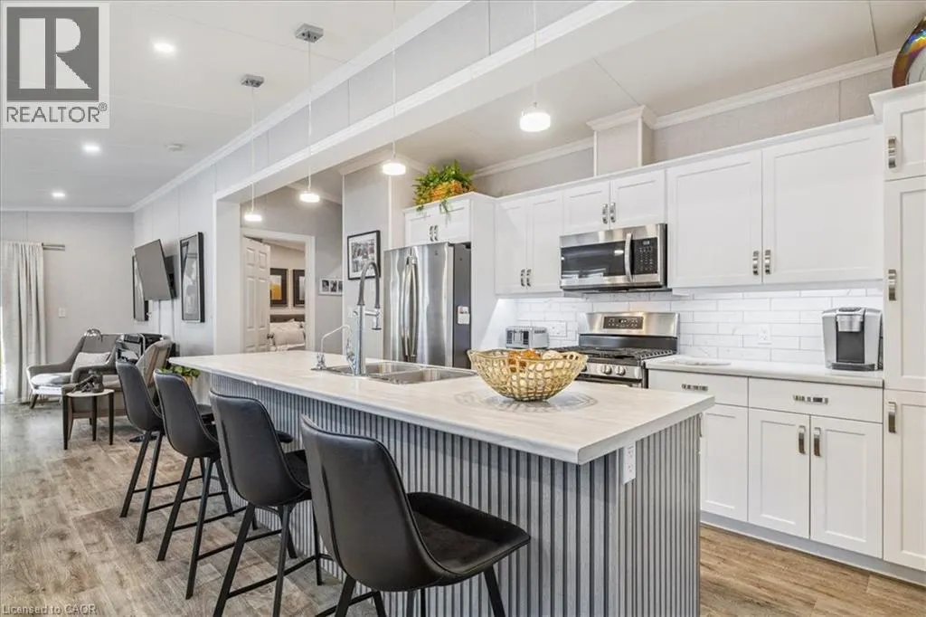 4449 MILBUROUGH Line Unit# 7 Oak, #7 Oak