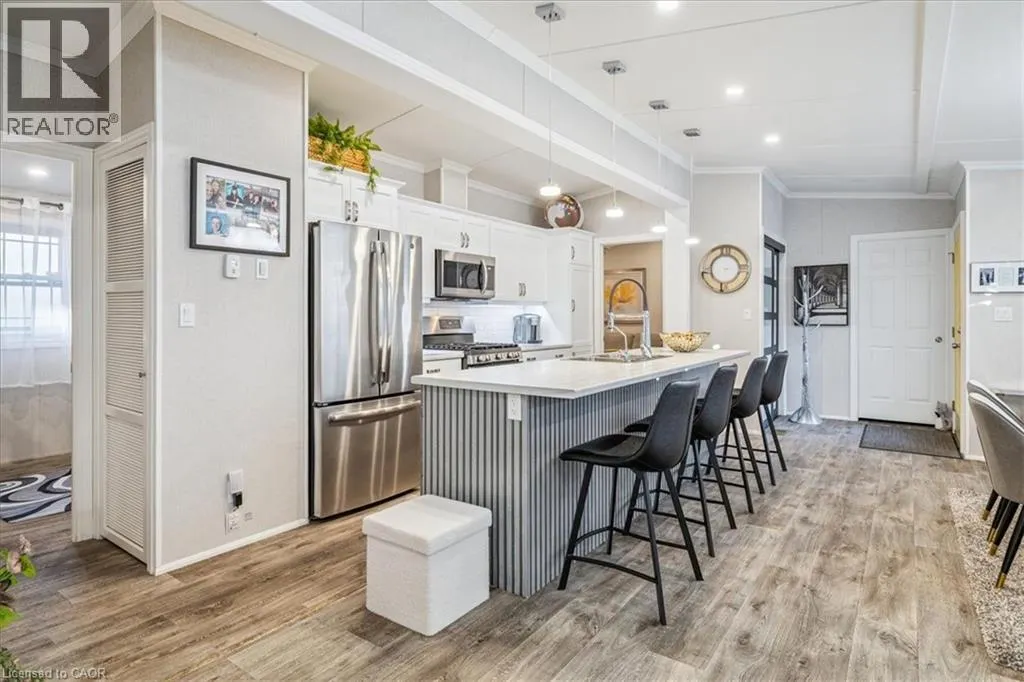 4449 MILBUROUGH Line Unit# 7 Oak, #7 Oak