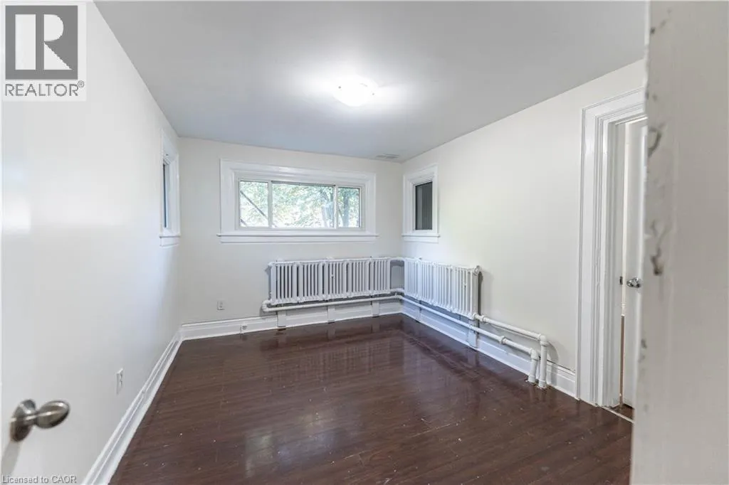 87 GAGE Avenue S