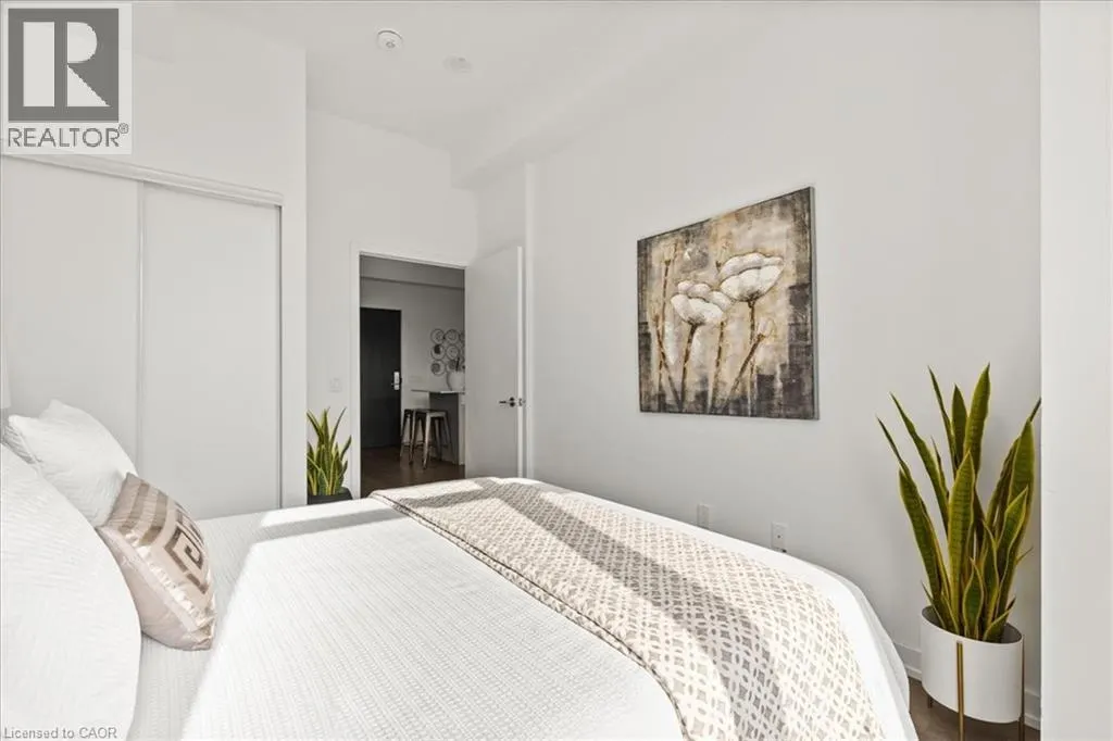 55 DUKE STREET WEST Street W Unit# 505, #505