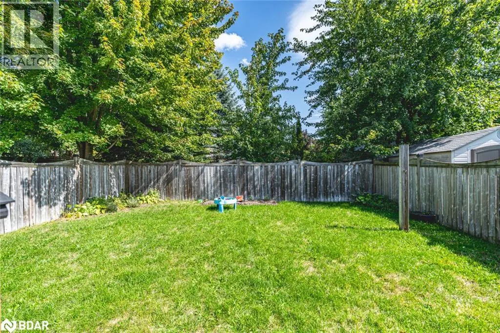 53 LAMONT Crescent