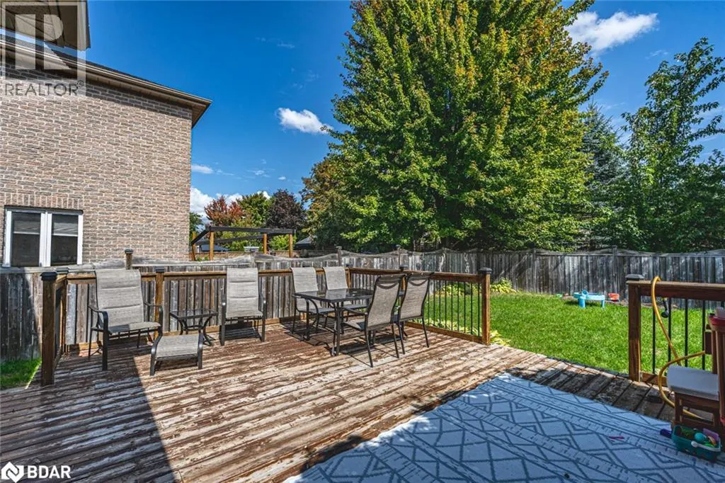 53 LAMONT Crescent