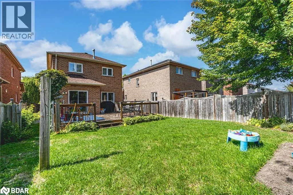 53 LAMONT Crescent