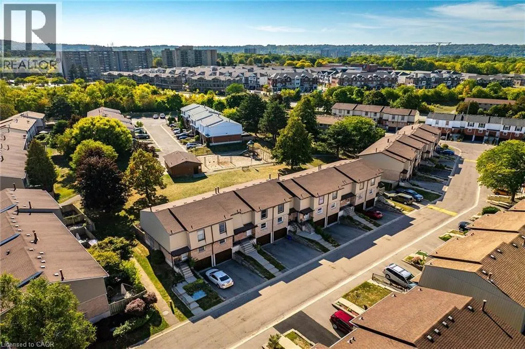 10 ANGUS Road Unit# 124, #124