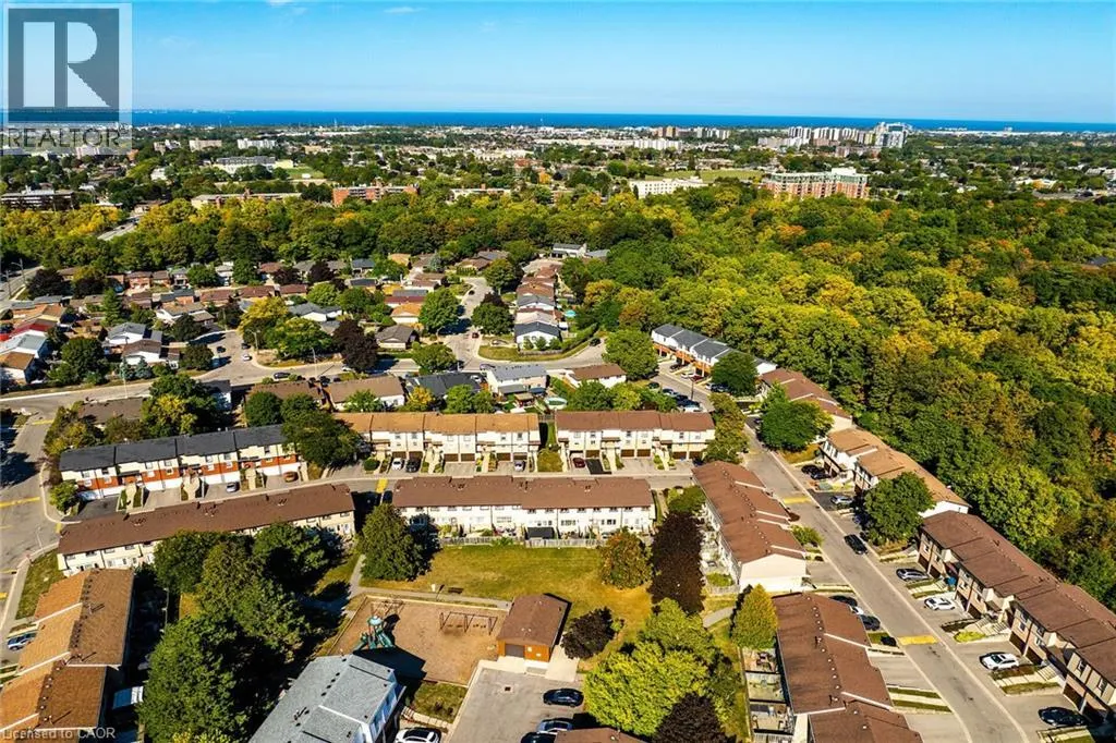 10 ANGUS Road Unit# 124, #124