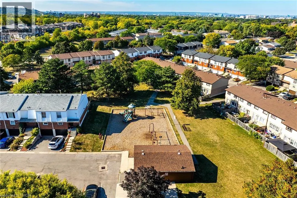 10 ANGUS Road Unit# 124, #124