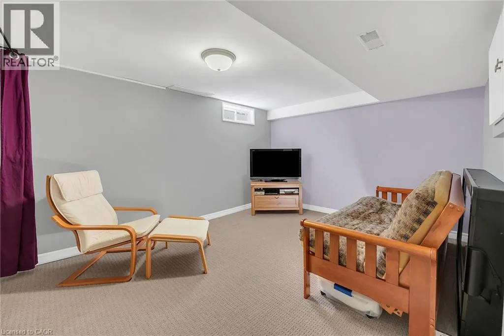 10 ANGUS Road Unit# 124, #124