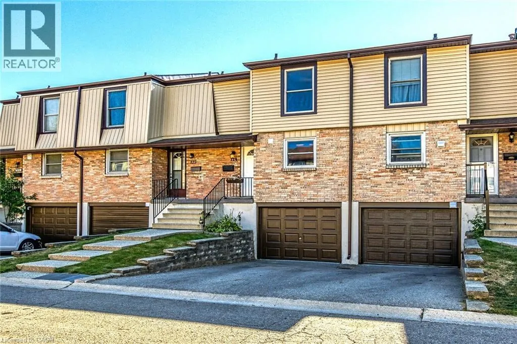 10 ANGUS Road Unit# 124, #124