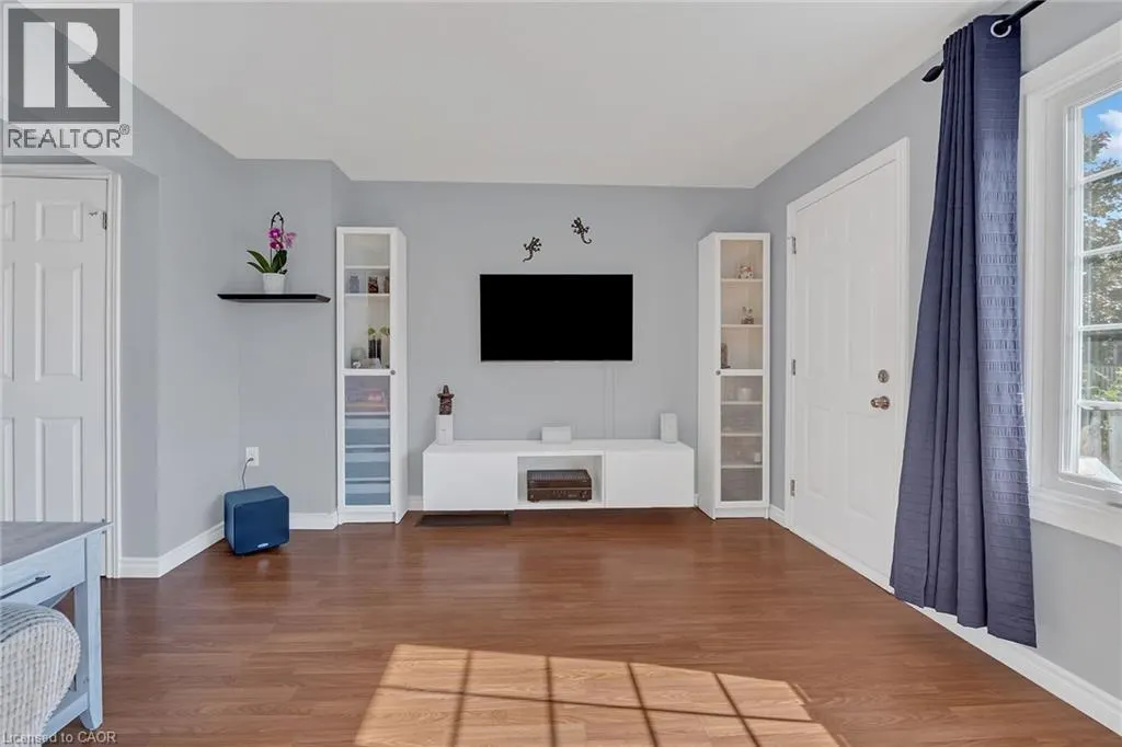 10 ANGUS Road Unit# 124, #124