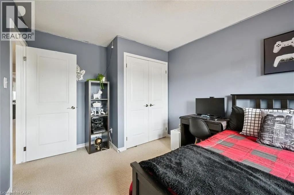 267 HARDCASTLE Drive