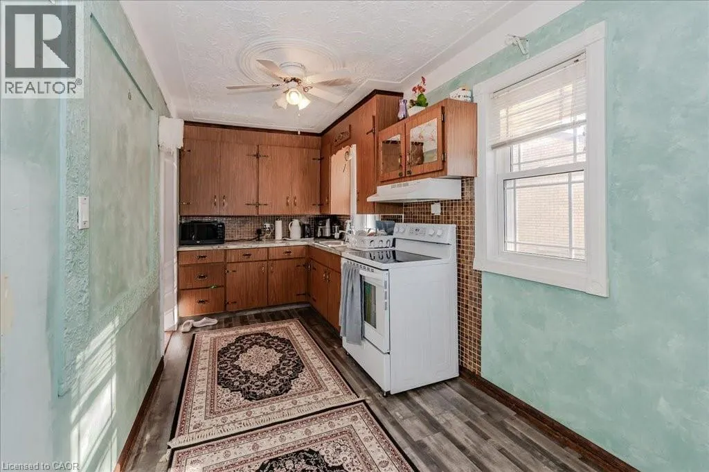 478 GREENFIELD Avenue