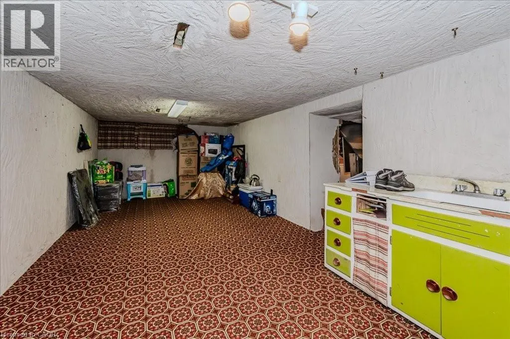 478 GREENFIELD Avenue