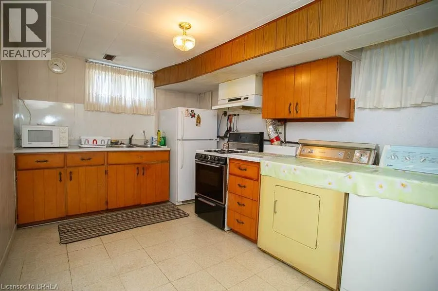 10 LINDEN Avenue