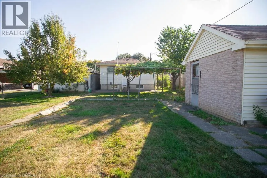 10 LINDEN Avenue