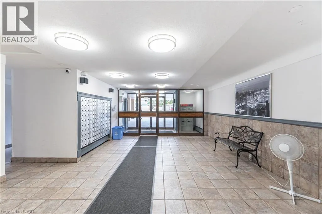 15 NICKLAUS Drive Unit# 605, #605