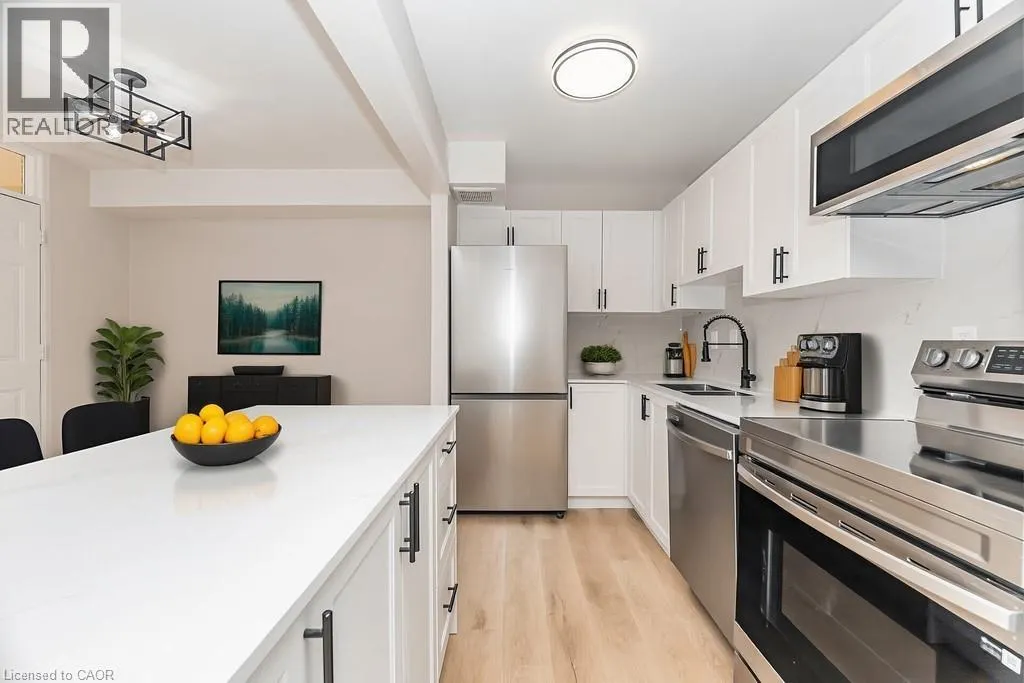 15 NICKLAUS Drive Unit# 605, #605