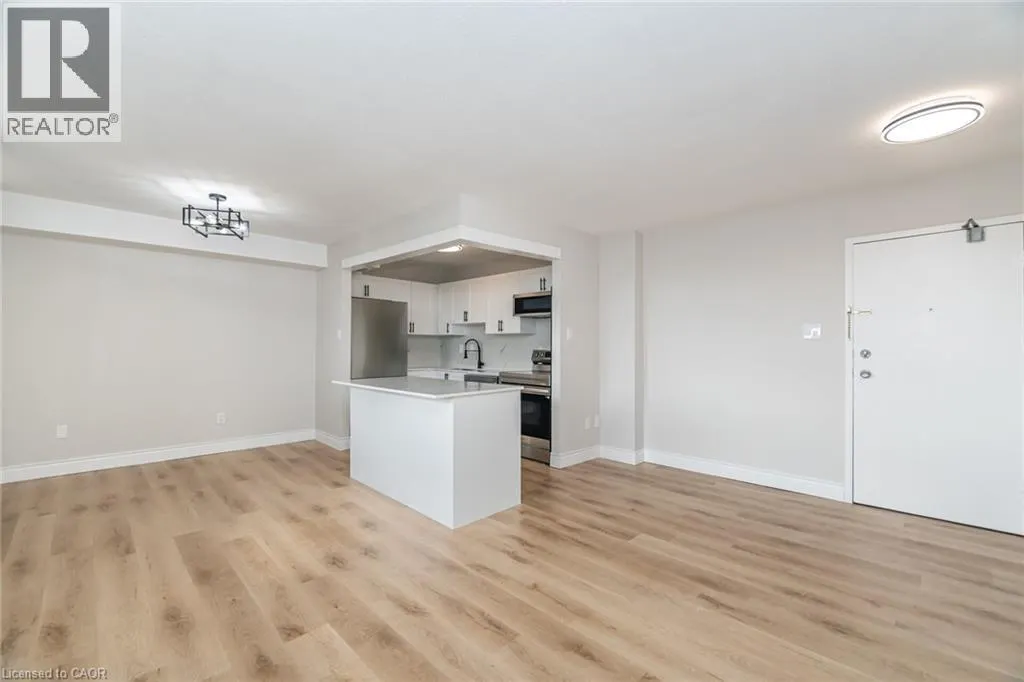 15 NICKLAUS Drive Unit# 605, #605