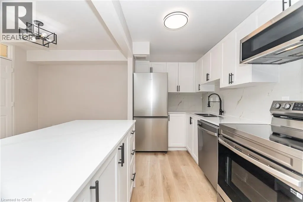 15 NICKLAUS Drive Unit# 605, #605