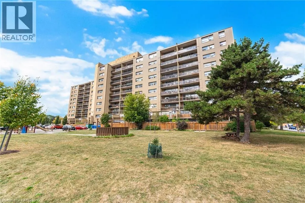 15 NICKLAUS Drive Unit# 605, #605
