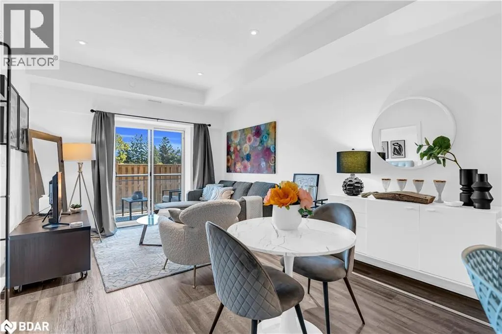 16 MARKLE Crescent Unit# 206, #206