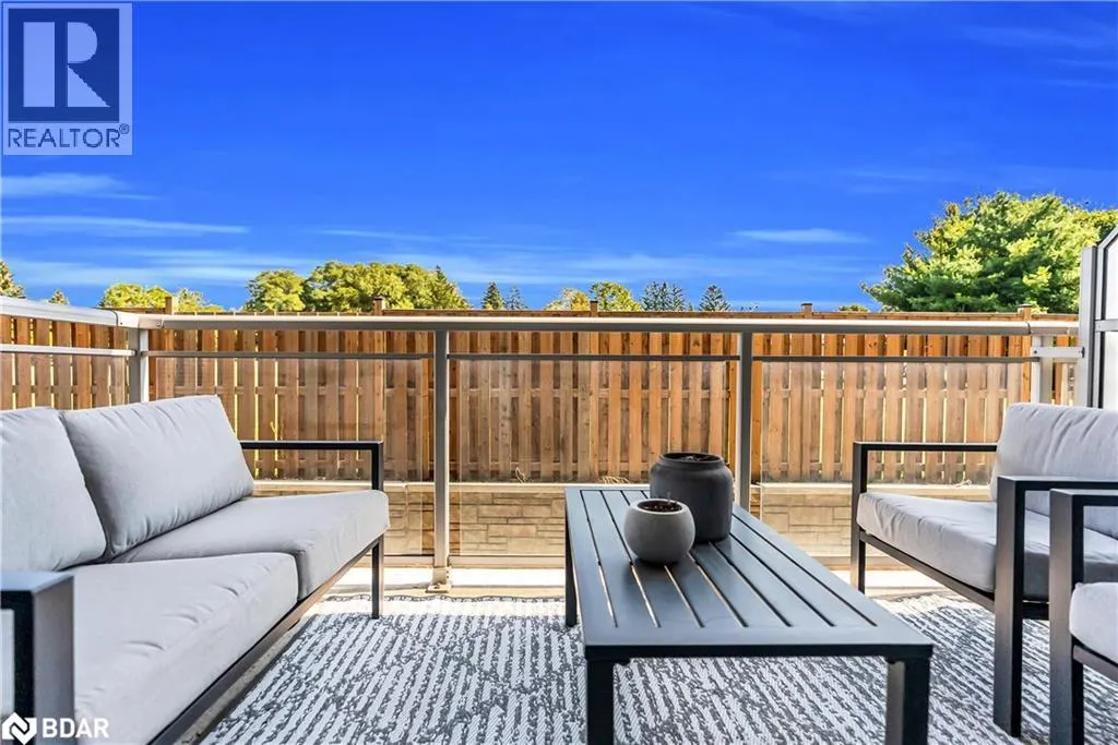 16 MARKLE Crescent Unit# 206, #206