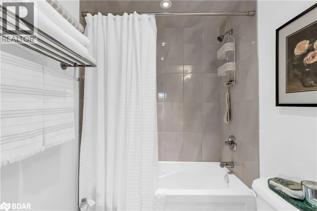 16 MARKLE Crescent Unit# 206, #206
