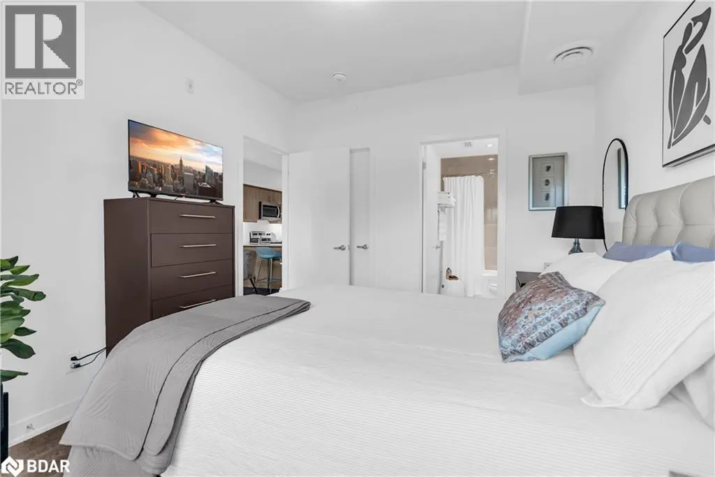 16 MARKLE Crescent Unit# 206, #206