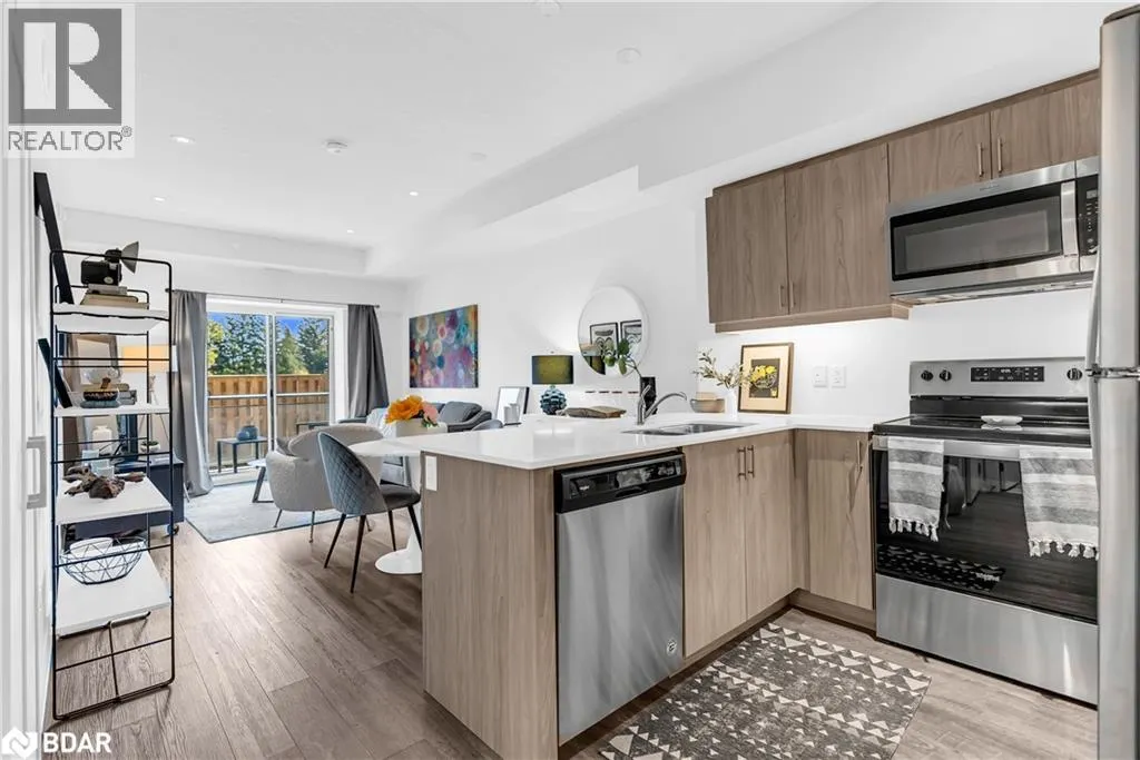 16 MARKLE Crescent Unit# 206, #206