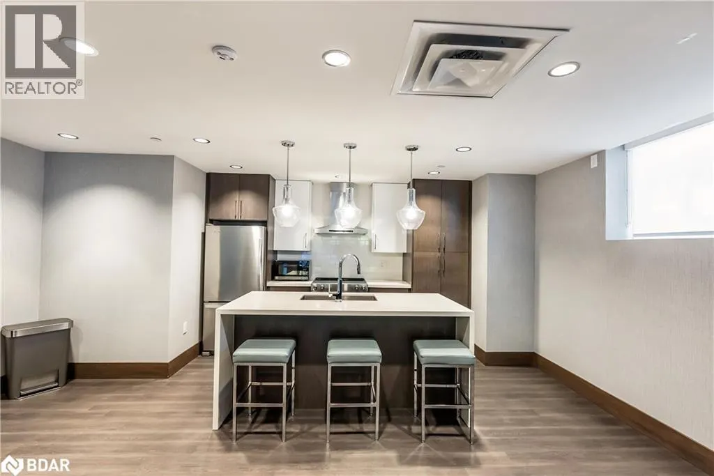 16 MARKLE Crescent Unit# 206, #206