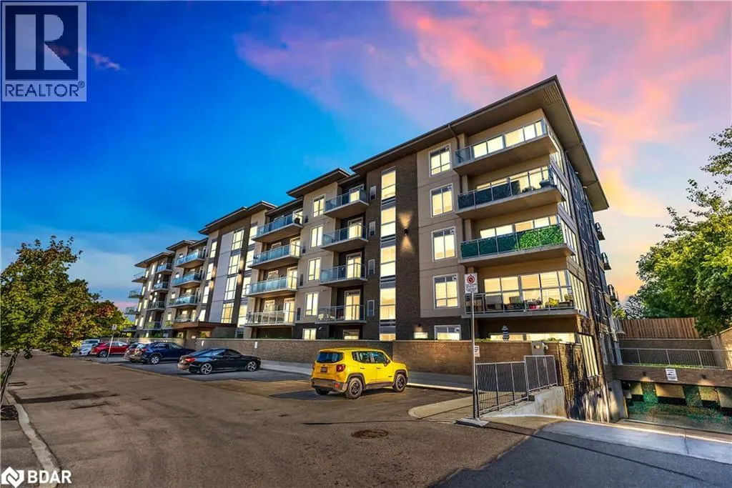 16 MARKLE Crescent Unit# 206, #206