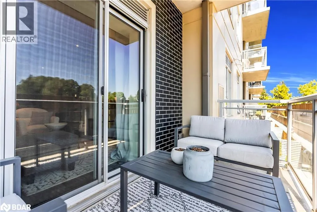16 MARKLE Crescent Unit# 206, #206