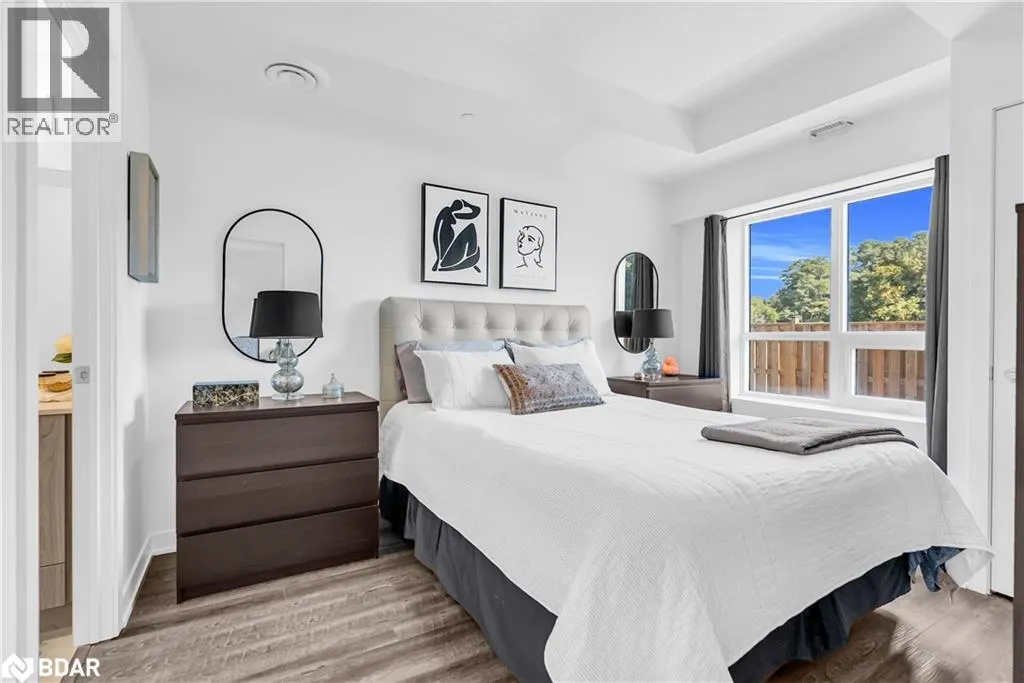 16 MARKLE Crescent Unit# 206, #206