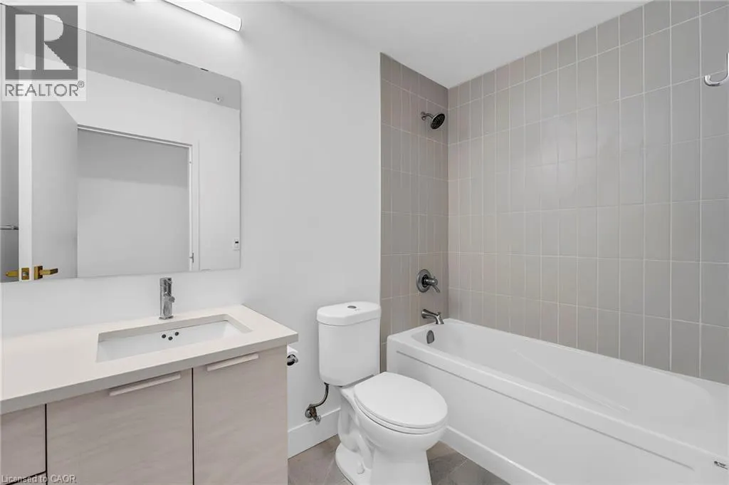 120 HURON Street Unit# 221, #221