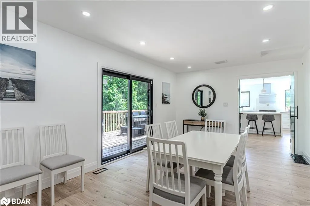 20 HILLVIEW Crescent