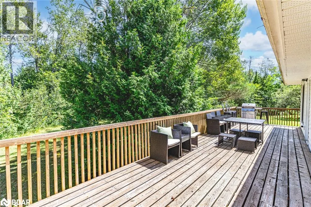 20 HILLVIEW Crescent