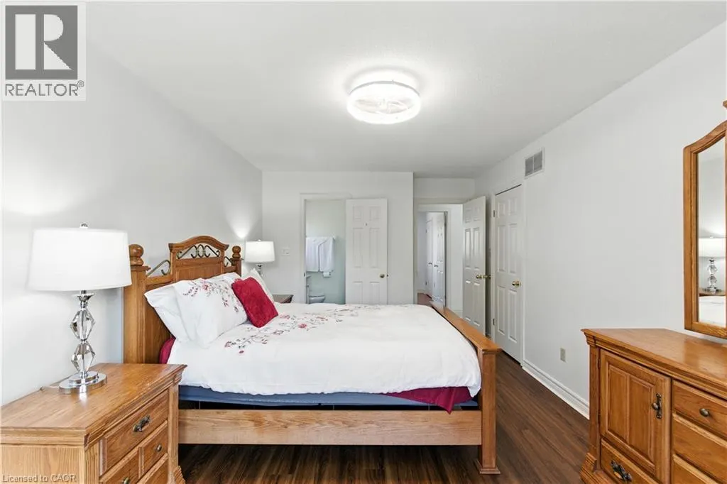 10 SHADOWDALE Drive